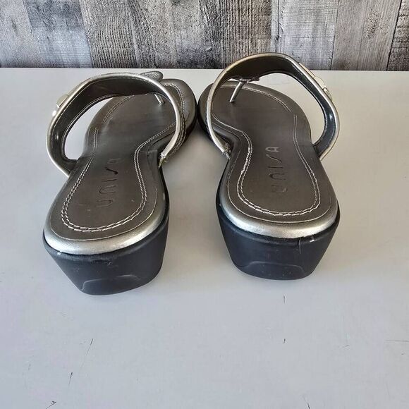 Unisa Women's Sandals Size 9.5 - Pewter Glitter - Silver - Slides/Flip Flops - Picture 3 of 6